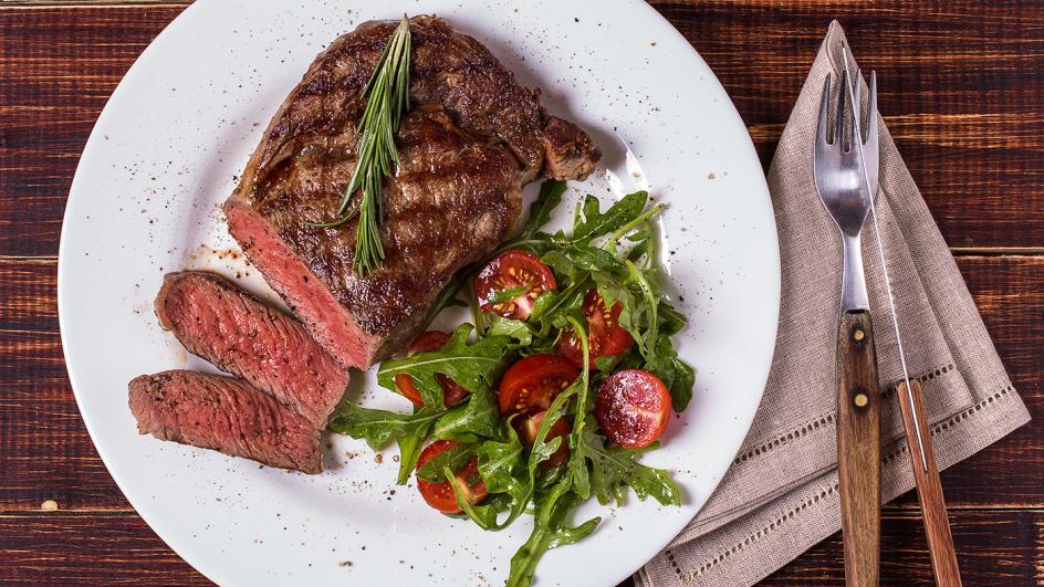 Steak s omáčkou zo zeleného korenia