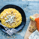 Tekvicové risotto s modrým syrom a orechami